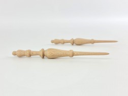 Bolillo aguja de madera 14 cm. Ref.MOXE35