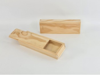 Wooden box 23x7.5x3.5 cm. w/Sliding Cover Ref.P53C17