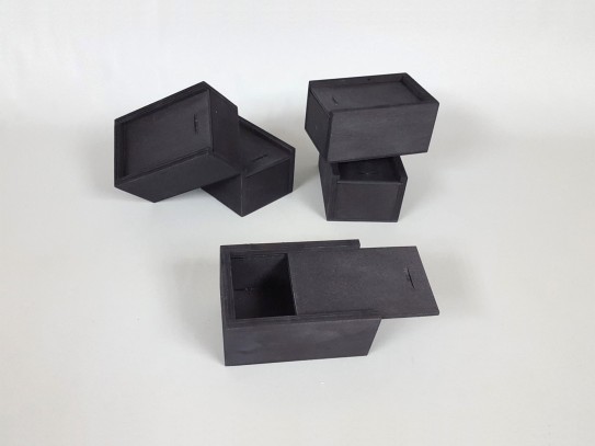 Black wooden box 12x8x7 cm. with sliding lid Ref.1623