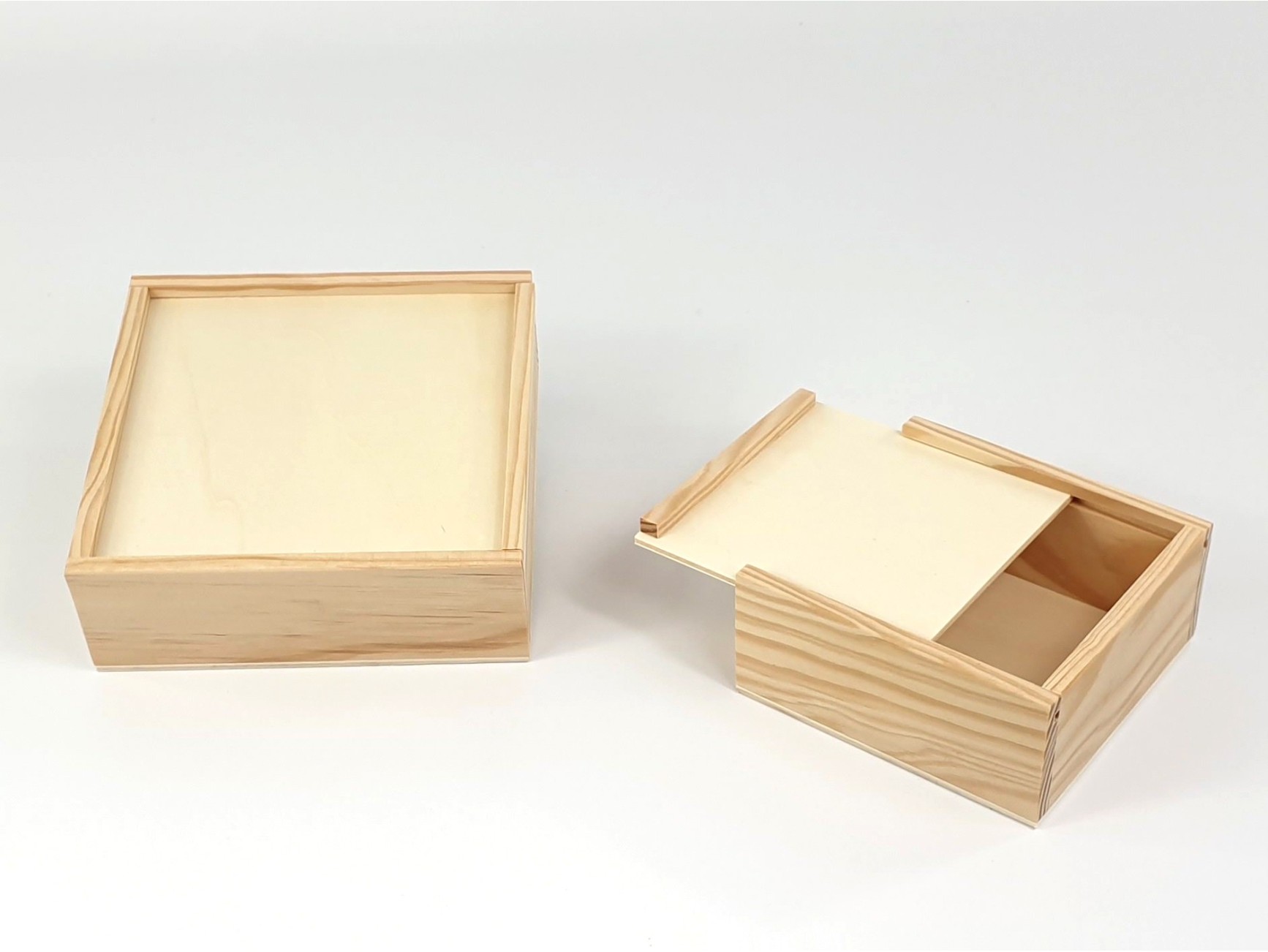 Caja de madera 8x6x3 cm. c/tapa corredera Ref.P1001 - Mabaonline