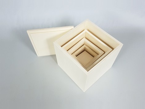 Cajas Matrioskas de madera 5 uds. c/tapa Ref.P1981