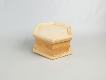 Caja hexagonal con tapa Ref.1685A