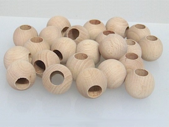30 mm wooden balls w/ bore D 14 mm / 100 units