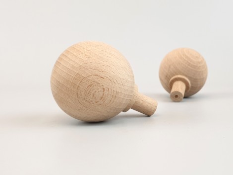 Tirador bola de haya Ø5 cm. c/espiga Ref.5