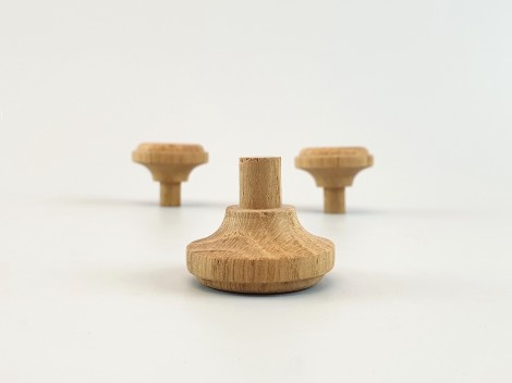 Tirador pomo roble Ø4 cm. c/espiga Ref.12