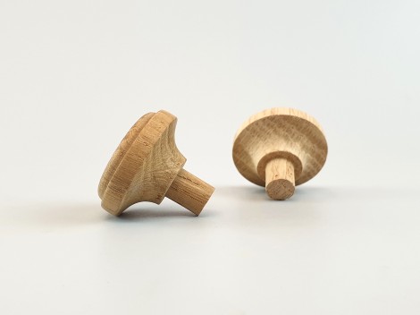 Tirador pomo de roble Ø4 cm. c/espiga Ref.12