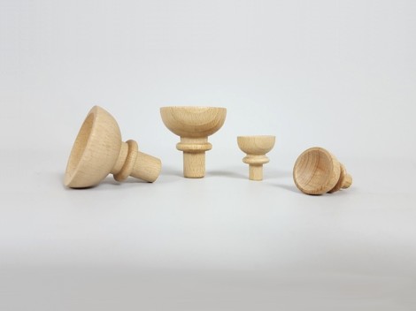 Hollowed beech handle with spike 2 sizes Ref.H13-14