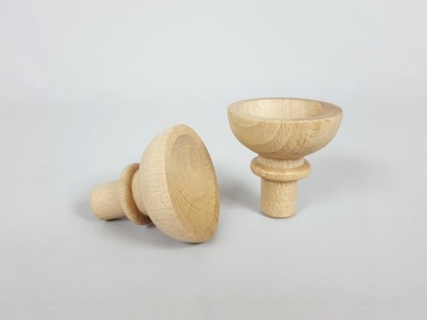 Hollowed beech handle with spike 2 sizes Ref.H13-14