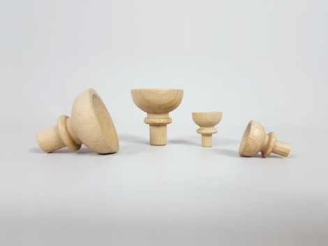 Hollowed beech handle with spike 2 sizes Ref.H13-14