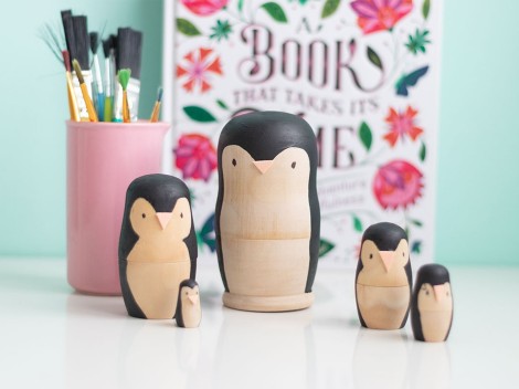 Set 5 unpainted Matryoshka dolls Ref.OP63772