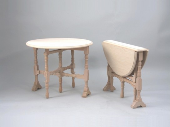 Side table turned legs REF.1381
