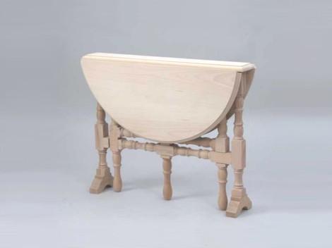 Side table turned legs REF.1381
