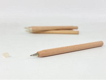 Bolígrafo de madera tinta negra Ref.MO6725