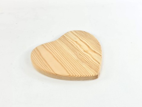 Solid wood heart 22x22x2 cm. AT11419