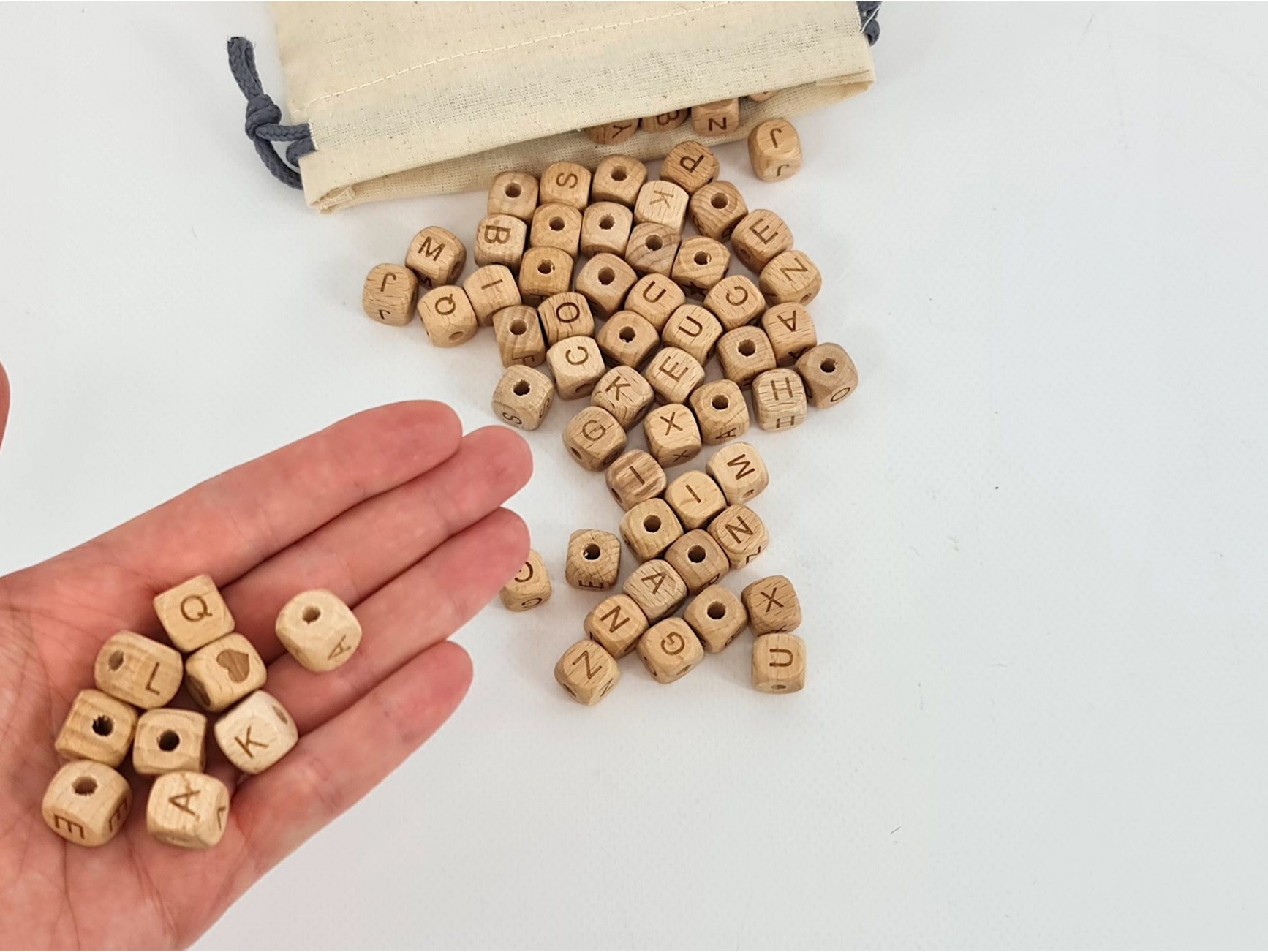 Cuentas de letras madera haya 12mm