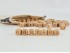 Cuentas de madera haya con abecedario grabado 100pcs. Ref.RBA0026