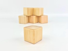 Natural wood cubes 7x7 cm. Ref.W295