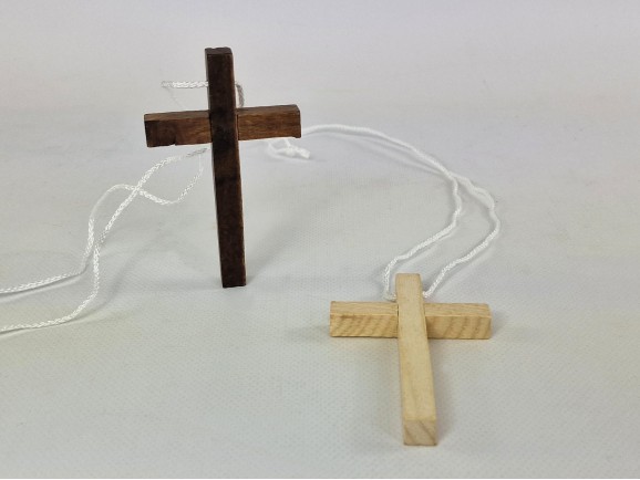 Cruz – Madera – Comunion o Confirmacion – Jesus – 4,5x3x5cm