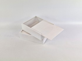 Caja de madera pino Blanca 23,5x18,5x7 cm. con tapa corredera Ref.PF1520B