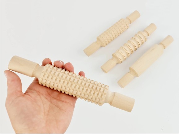 Wooden rollers for plasticine 4 units. Ref.OP211425