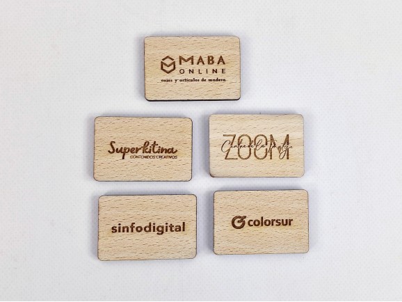 Imán de madera personalizado Ref.H32