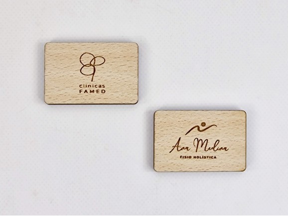 Personalized wooden magnet Ref.H32