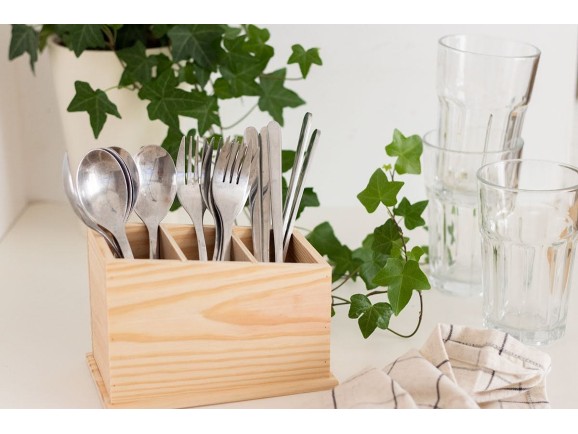 Porta objetos de madera con 3 huecos Ref.AT02102