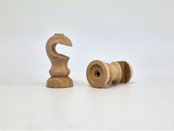 Soporte madera haya abierto para barra Ø15 mm. Ref.457