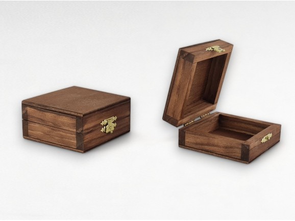 Aged wooden box 8x8x4 cm. with brooch Ref.C1P1F