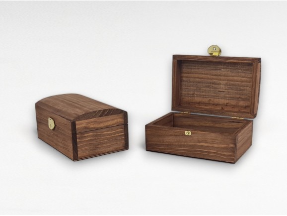 Aged wooden chest 15.5x10x7.5 cm. Ref.P1014ST