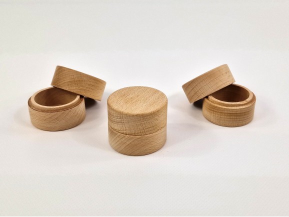 Caja de madera Redonda Ø5x4 cm. c/tapa de encaje Ref.PCRF1