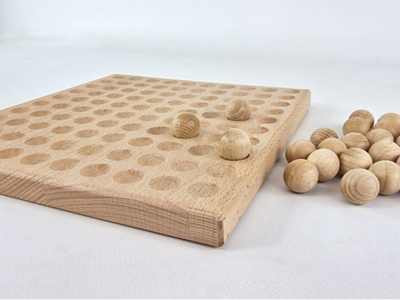 Wooden board 23x23x1.8 cm. for 100 balls Ø20 mm.Ref.MO197