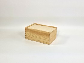 Caja de madera pino 24x15x11 cm. c/tapa corredera Ref.DRPZ310