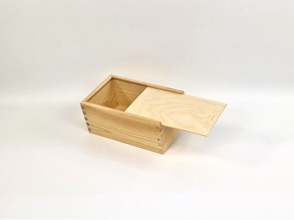 Caja de madera pino 24x15x11 cm. c/tapa corredera Ref.DRPZ310