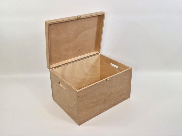 Cajas de madera con bisagra y broche en diferentes medidas