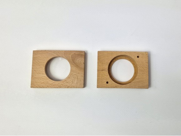 Square knob handle with 7 cm circle. Ref.H11