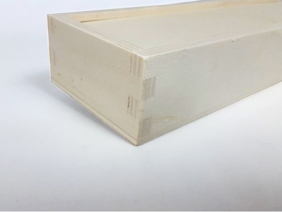 Caja de madera 26x8x4 cm. Machihembrada c/tapa corredera Ref.P1028M