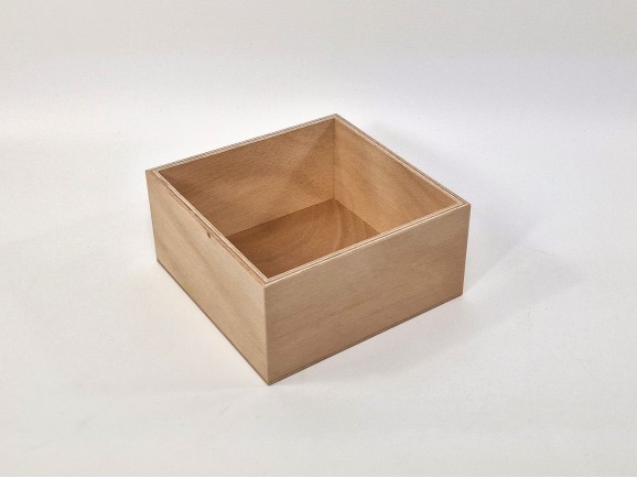 Wooden box 20x20x10 cm. without cover Ref.PC20ST