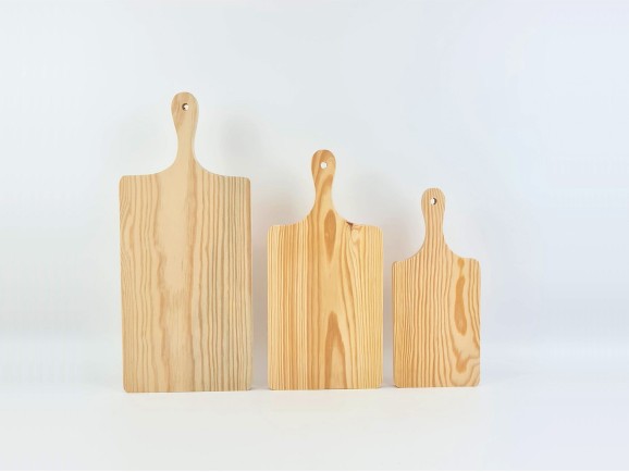 Tabla de madera de cortar c/mango 3 medidas Ref.AR01374