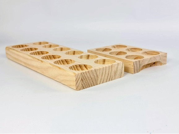 Huevera de madera 2 tamaños Ref.AT8000