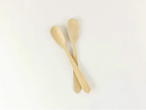 Flat wooden spoon 30 cm. Ref.1103