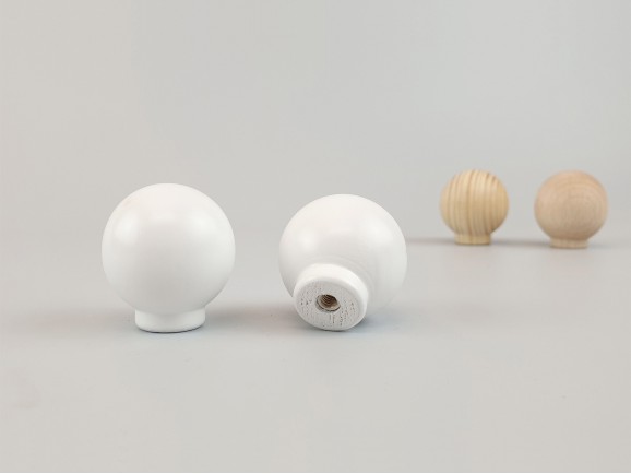 Pine and beech ball handle Ø3 cm. with nut Ref.3