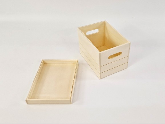 Caja de madera rayada 21,5x15,5x14,5 cm. c/asas y tapa Ref.AW24931