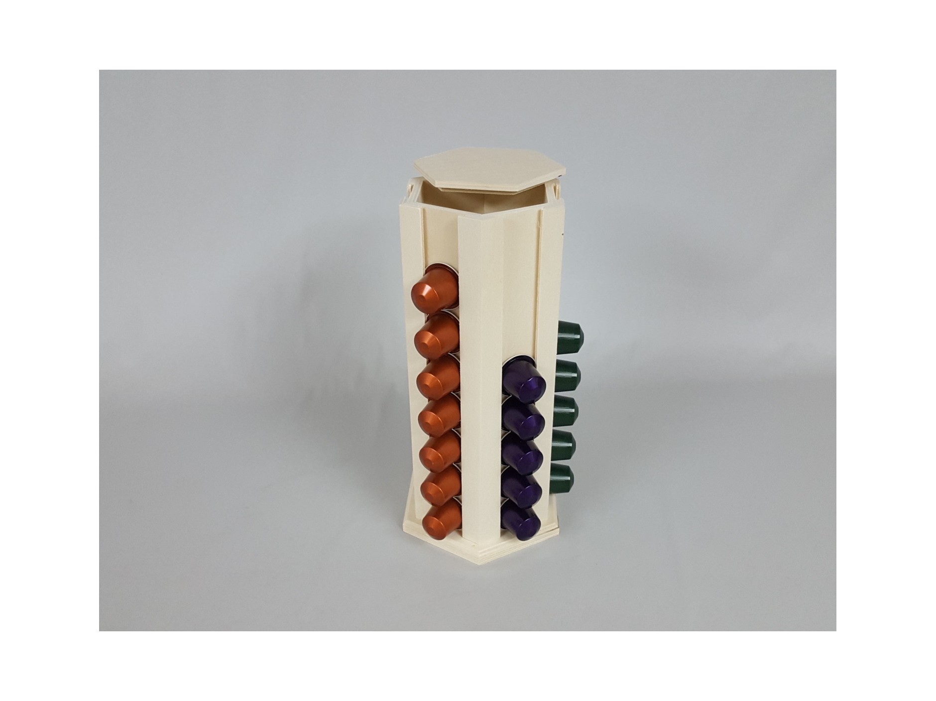 Torre de madera para capsulas de café - Blog Mabaonline