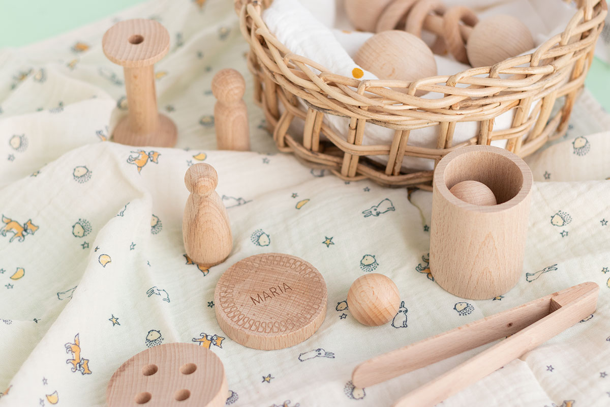 Juguetes de madera para bebés: Caja de los tesoros