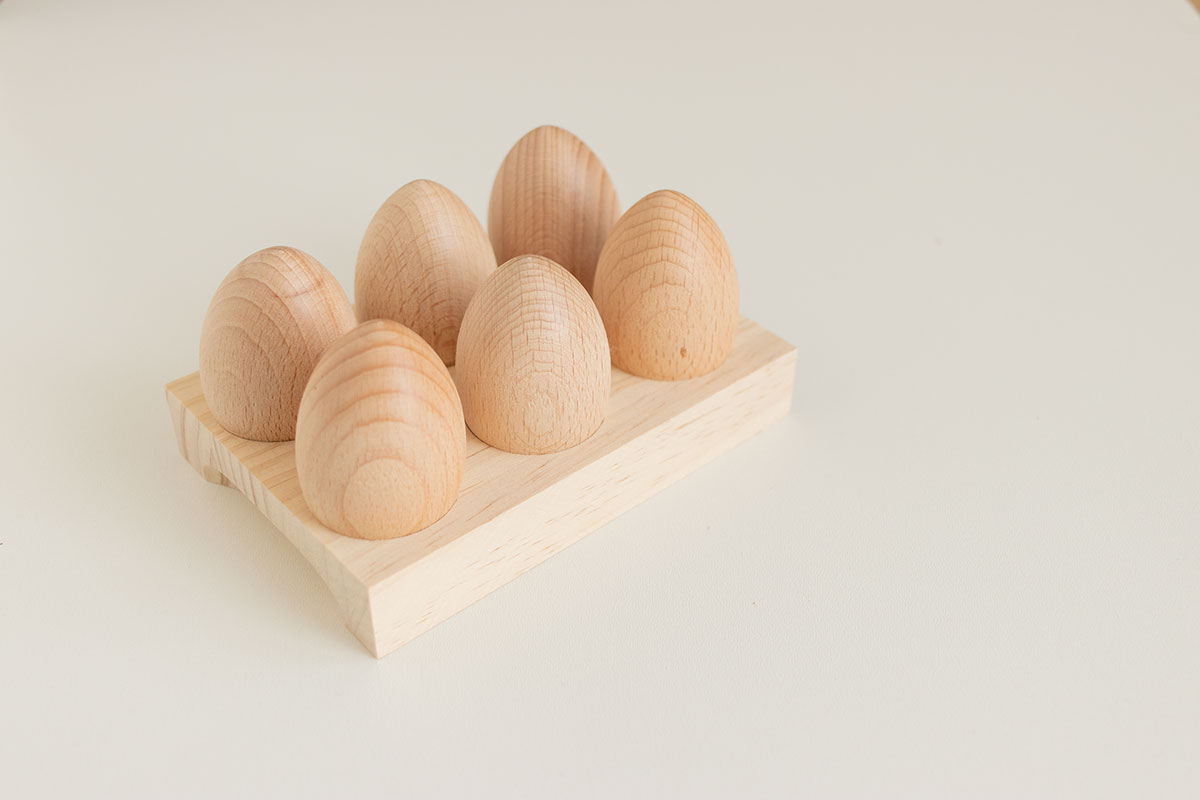 DIY huevos de madera decorados para Pascua