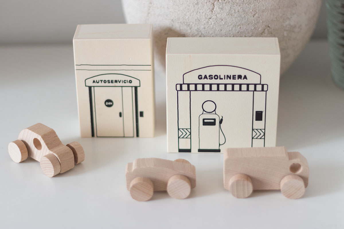 DIY creando juguetes con cajas de madera: Gasolinera