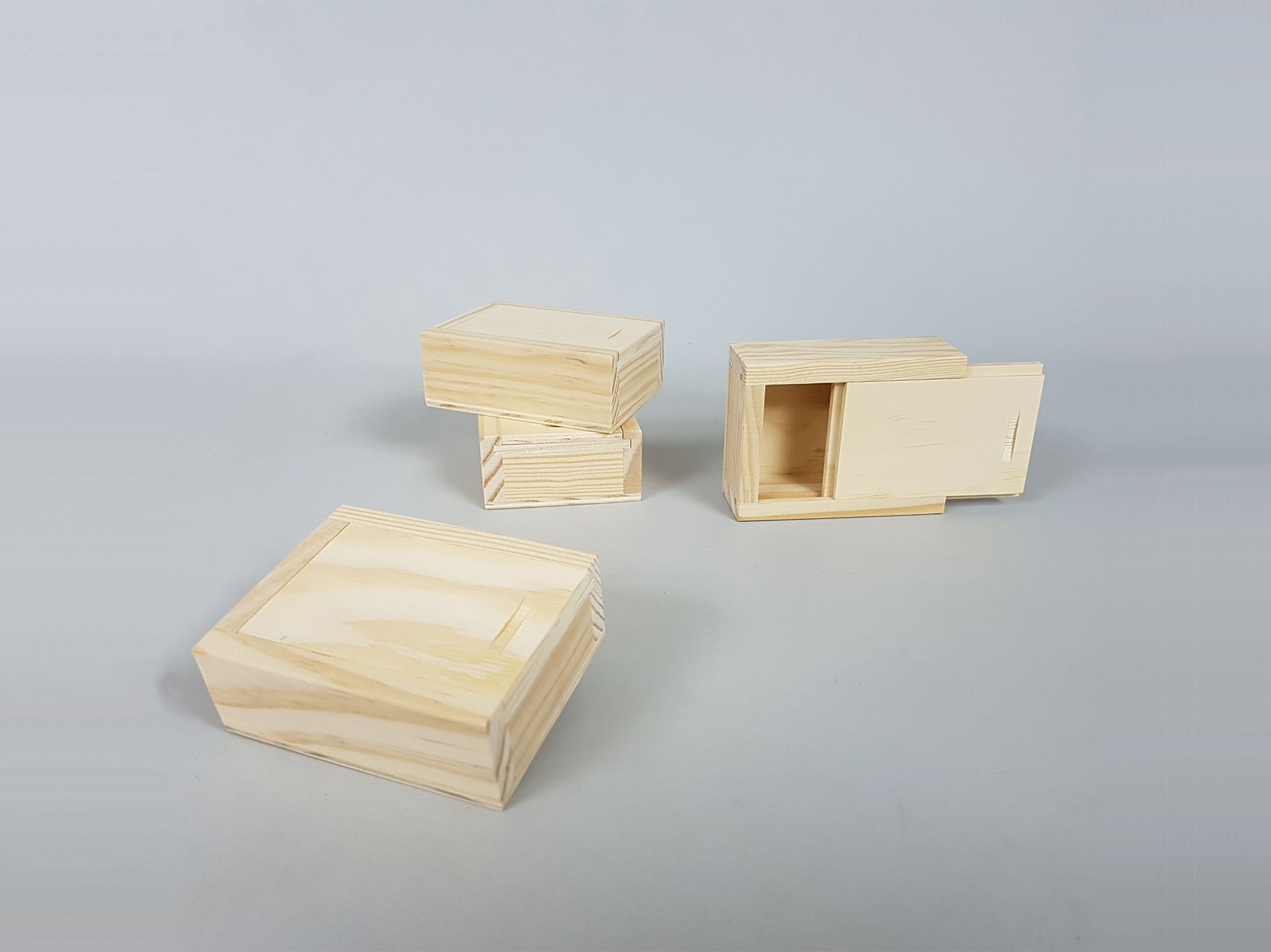 Caja de madera 9x7x3,5 cm. c/tapa corredera Enrasada Ref.P10022